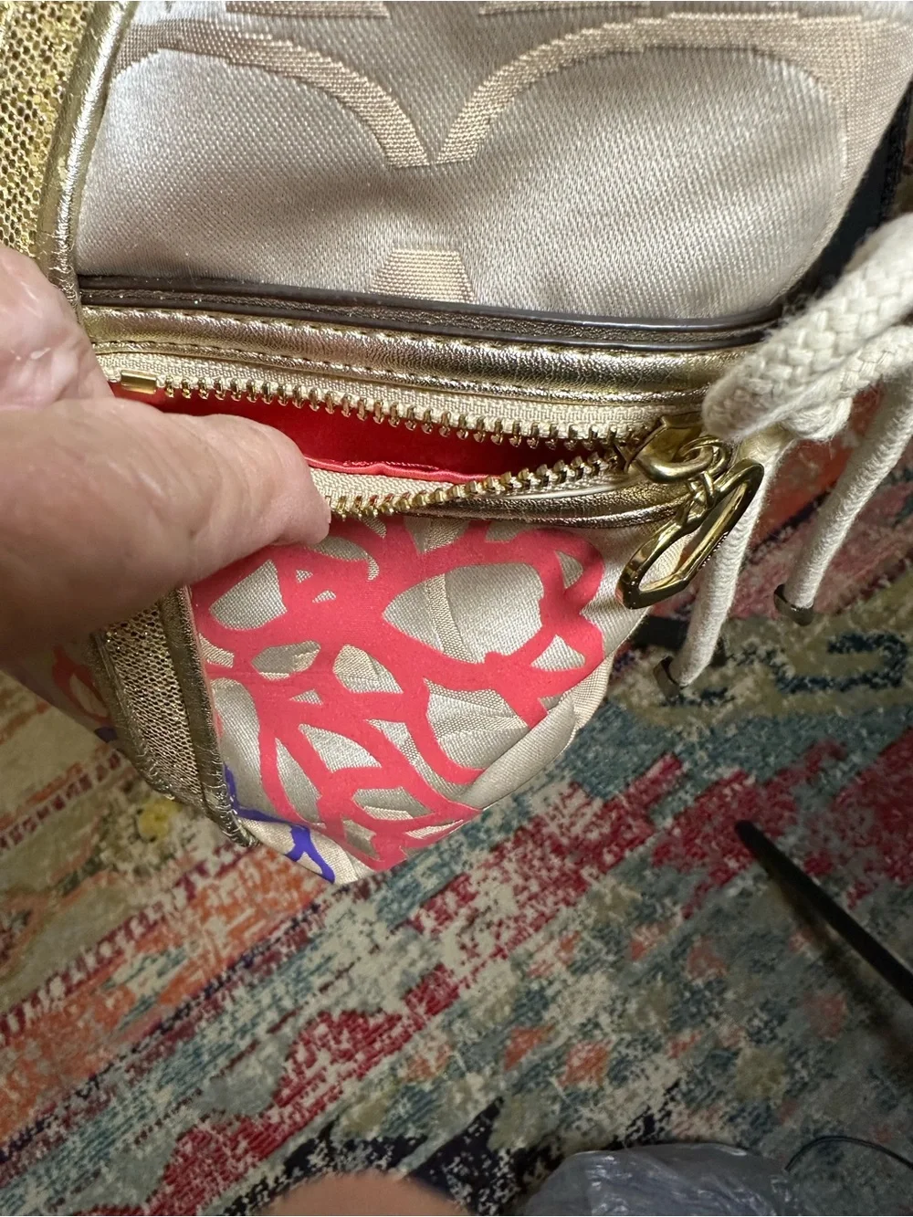 Coach Poppy Daisy Appliqué Signature Tote - Picture 14 of 16